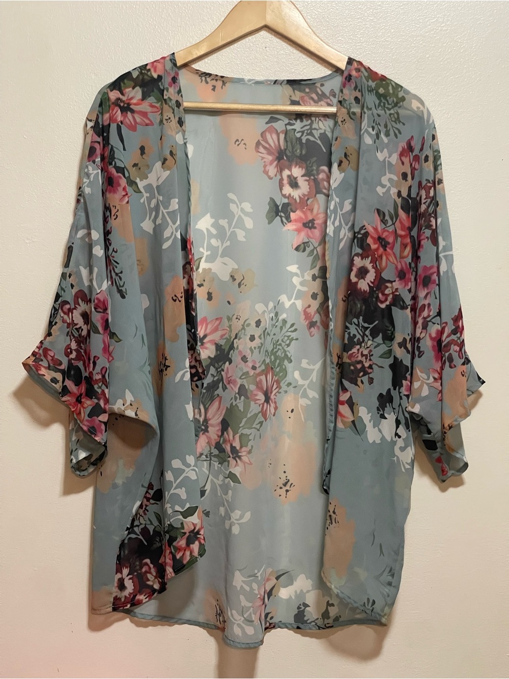 Floral Lightweight Kimono - light aqua, Pink, Cream